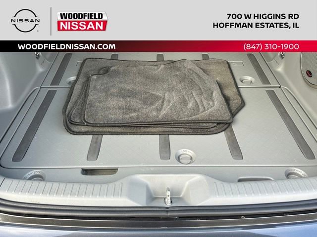 Used 2009 Pontiac Vibe w/ Sun And Sound Package FWD image 19