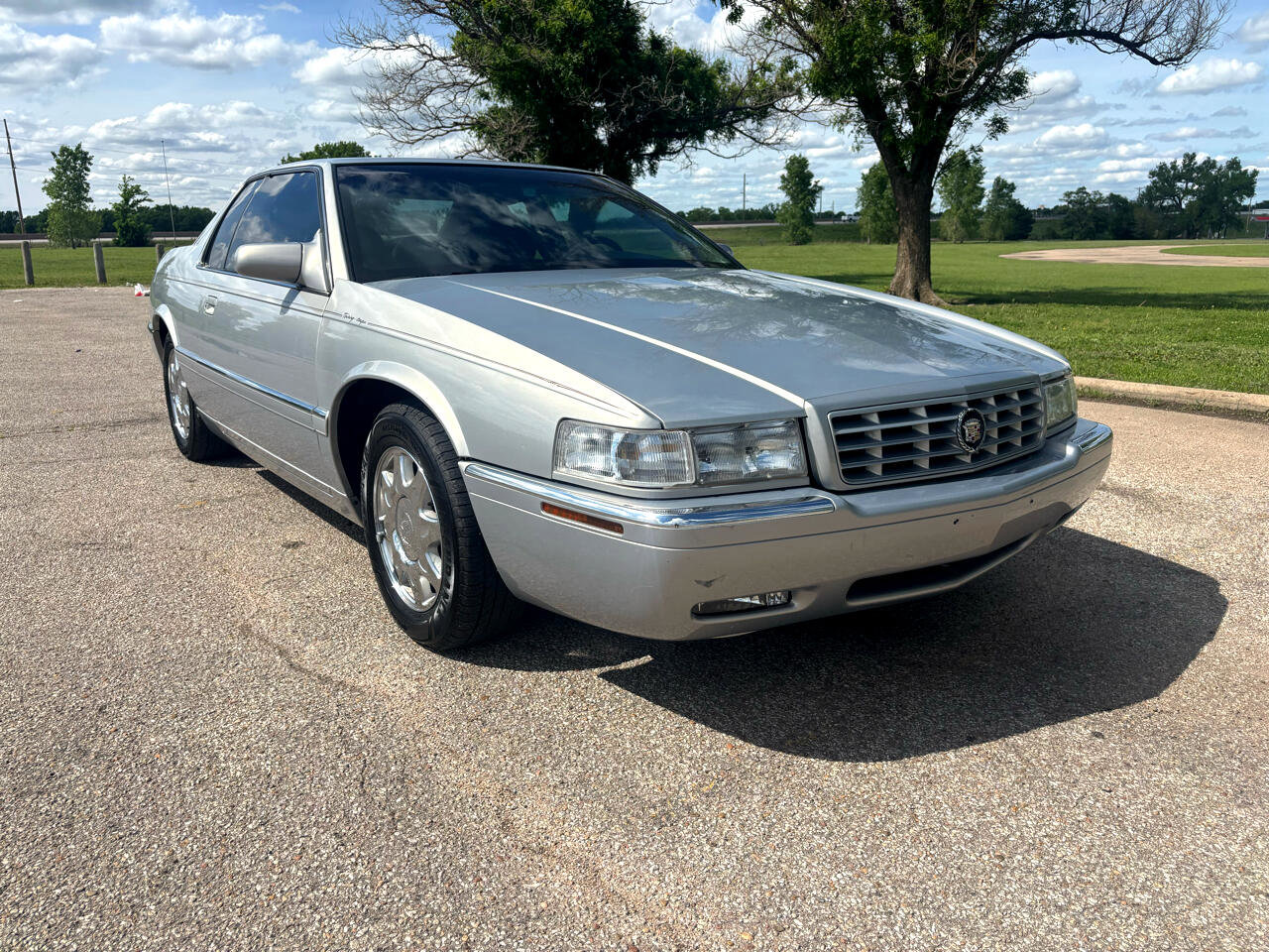 Used 1998 Cadillac Eldorado Touring w/ Safety/Security Pkg image 32