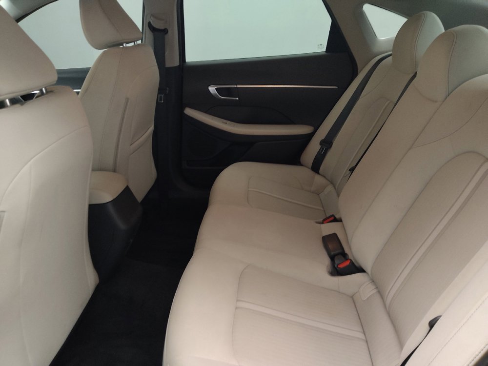 Used 2023 Hyundai Sonata SE FWD image 18
