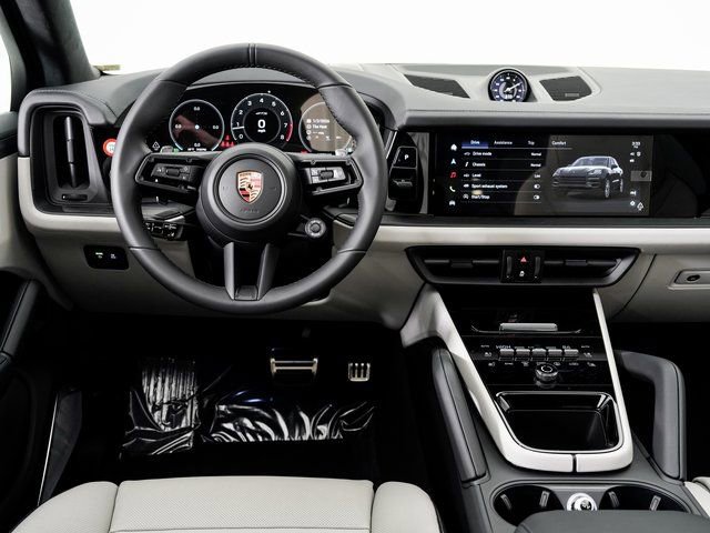New 2026 Porsche Cayenne GTS image 19
