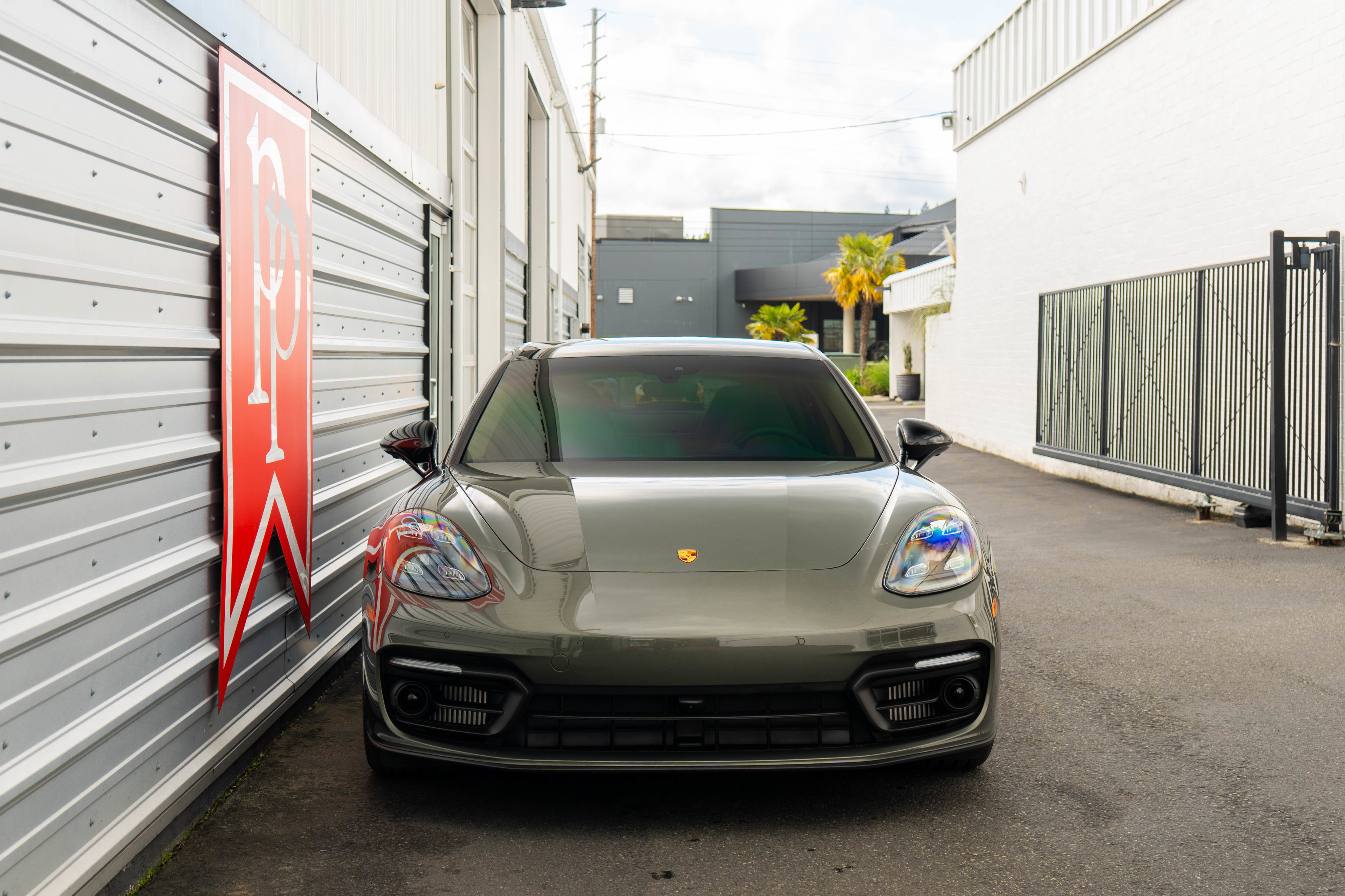 Used 2022 Porsche Panamera 4S AWD/4WD image 36