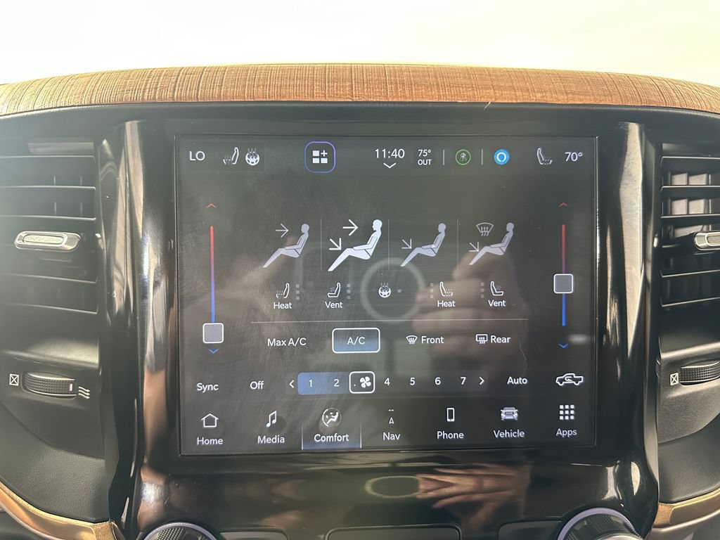 Used 2022 RAM 1500 Limited w/ Body Color Bumper Group AWD/4WD image 35