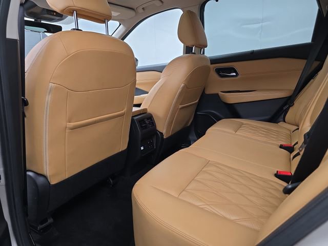 Used 2023 Nissan Rogue Platinum w/ Platinum Premium Package AWD/4WD image 46