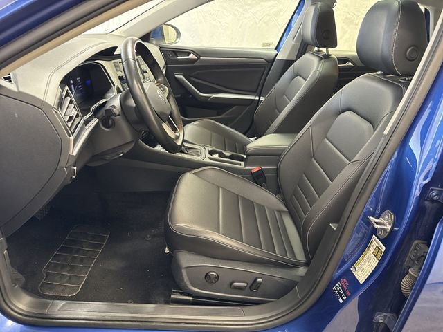 Used 2024 Volkswagen Jetta SE FWD image 10