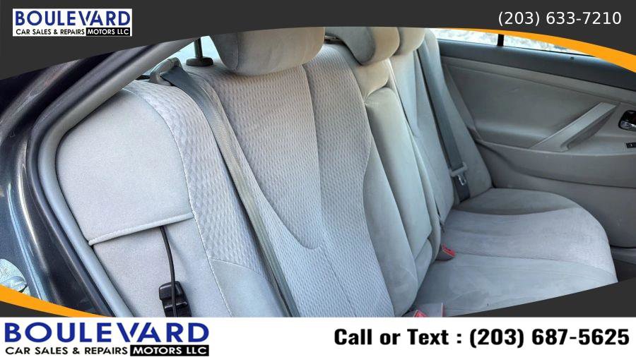 Used 2010 Toyota Camry LE FWD image 30