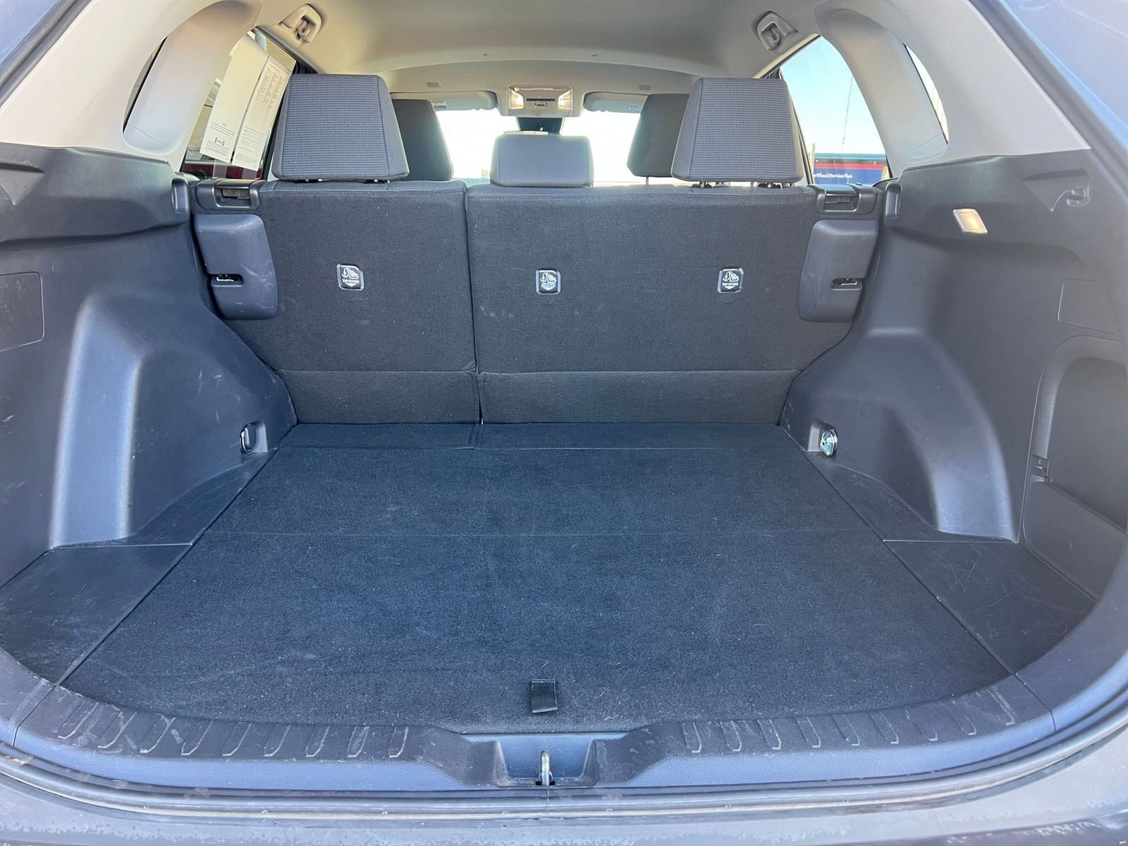 Used 2025 Toyota RAV4 LE image 31