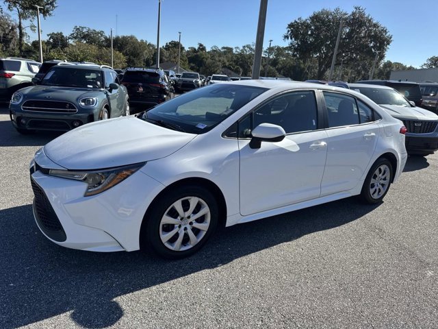 Used 2022 Toyota Corolla LE image 5