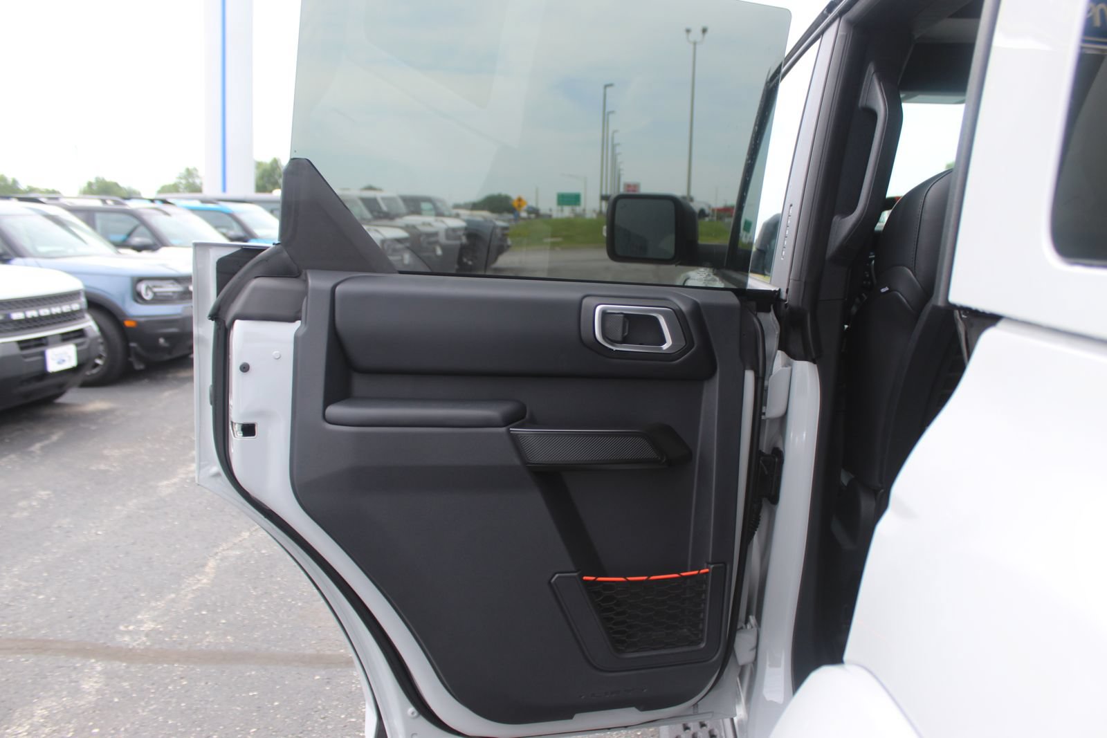 New 2026 Ford Bronco Raptor w/ Interior Carbon Fiber Pack AWD/4WD image 19