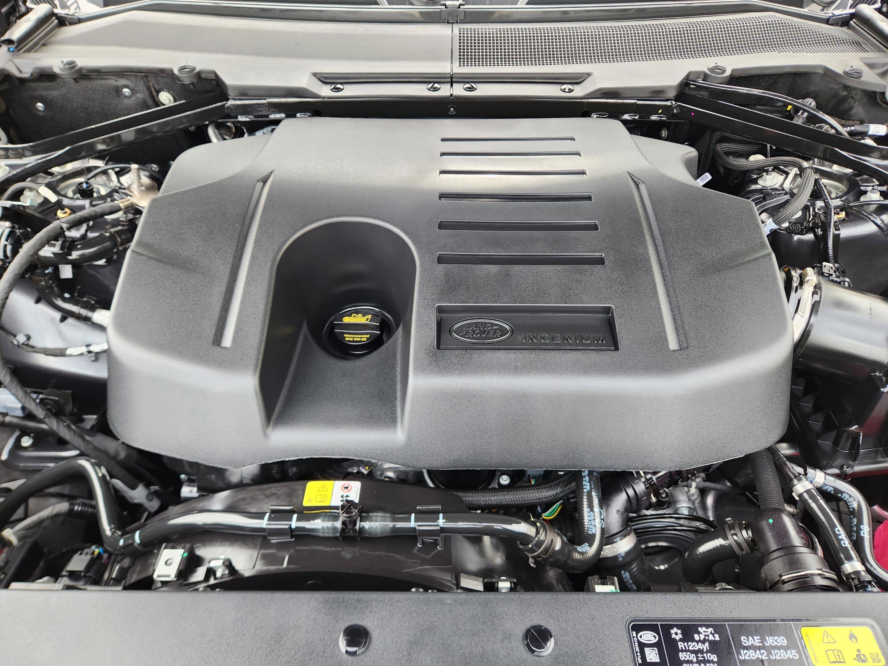 New 2026 Land Rover Defender 110 X-Dynamic SE AWD/4WD image 29