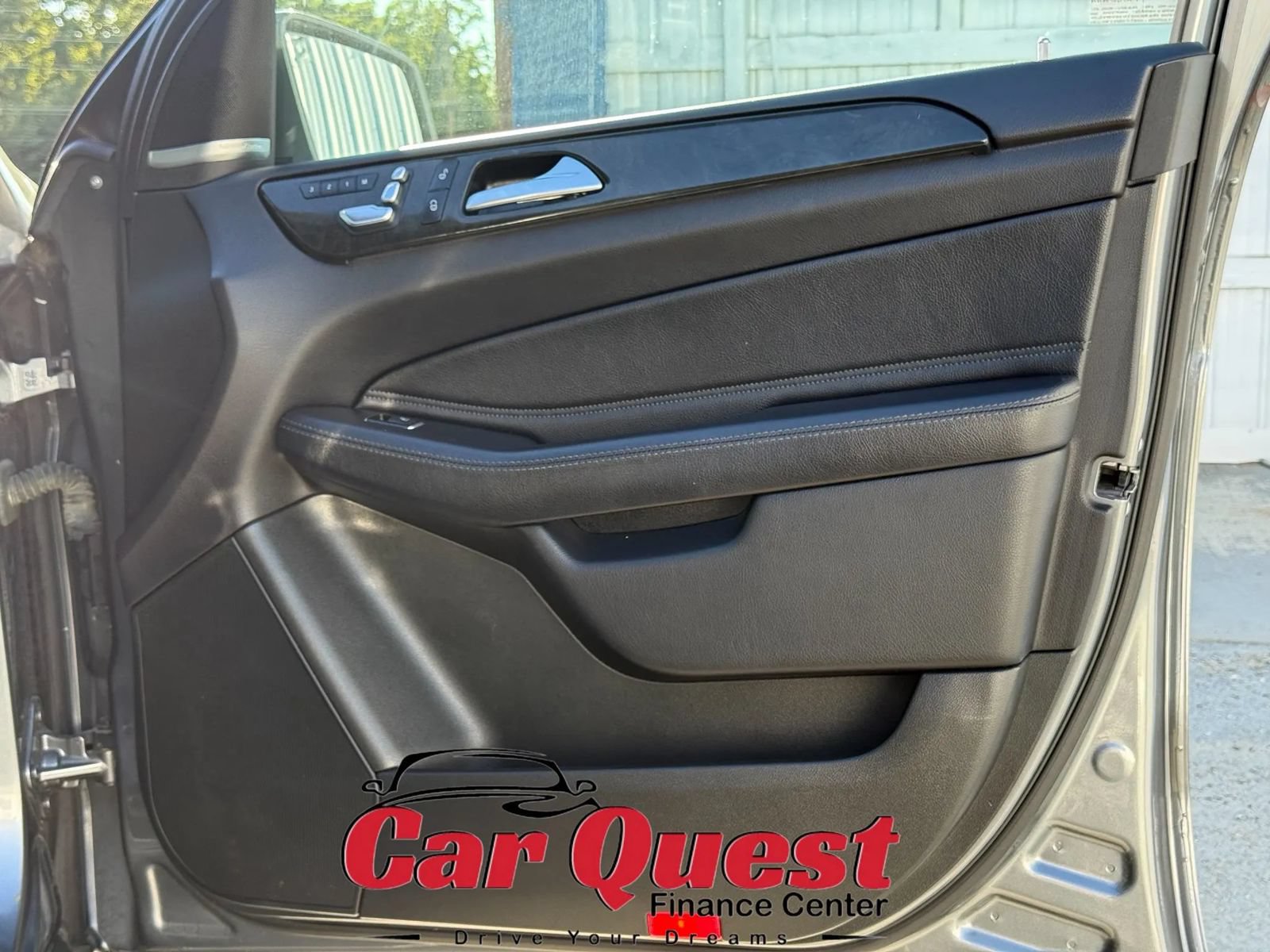 Used 2018 Mercedes-Benz GLS 450 4MATIC image 36