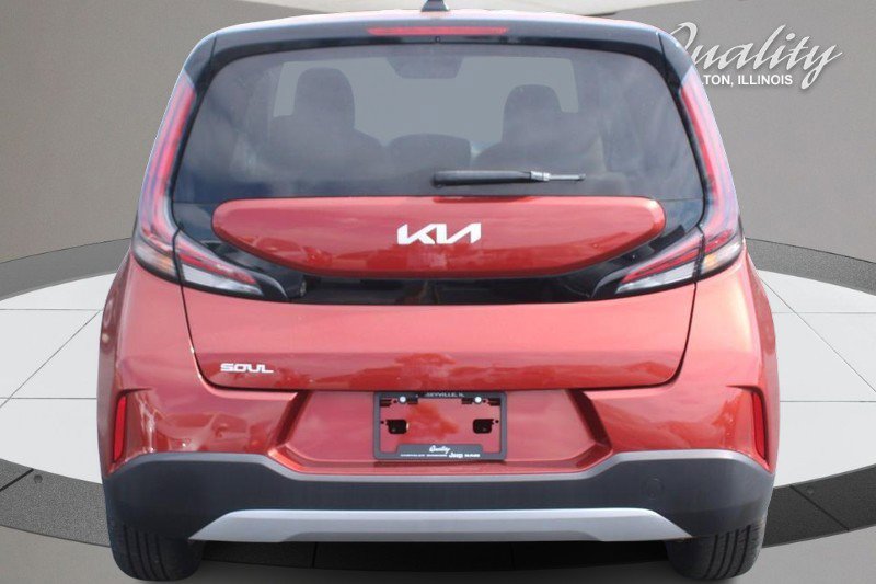 Used 2023 Kia Soul LX w/ LX Technology Package image 5