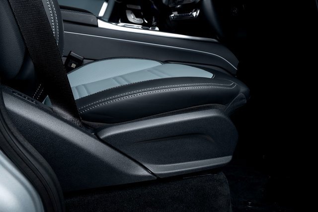 Used 2025 Mercedes-Benz G 550 image 54