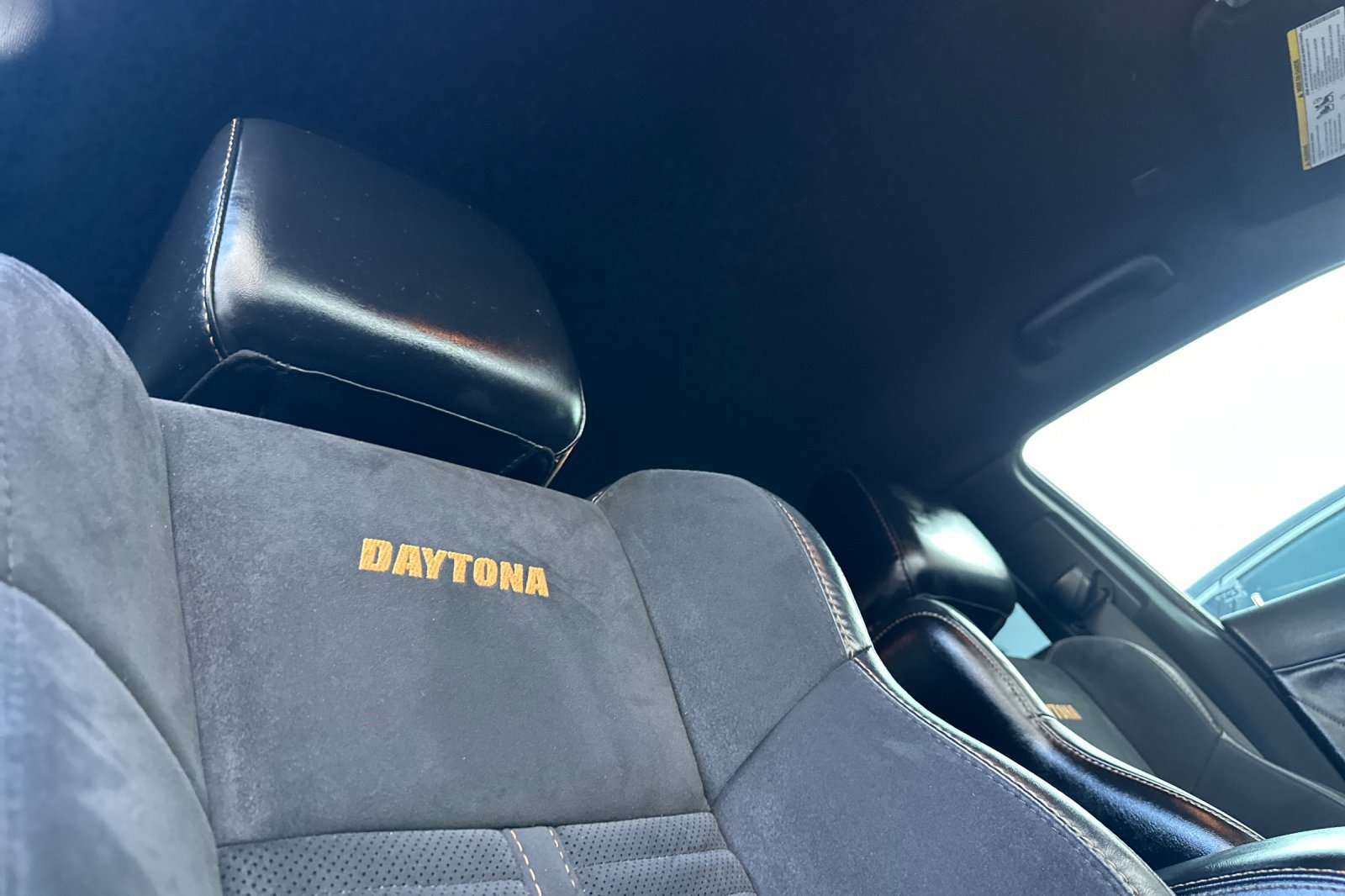 Used 2017 Dodge Charger R/T image 19