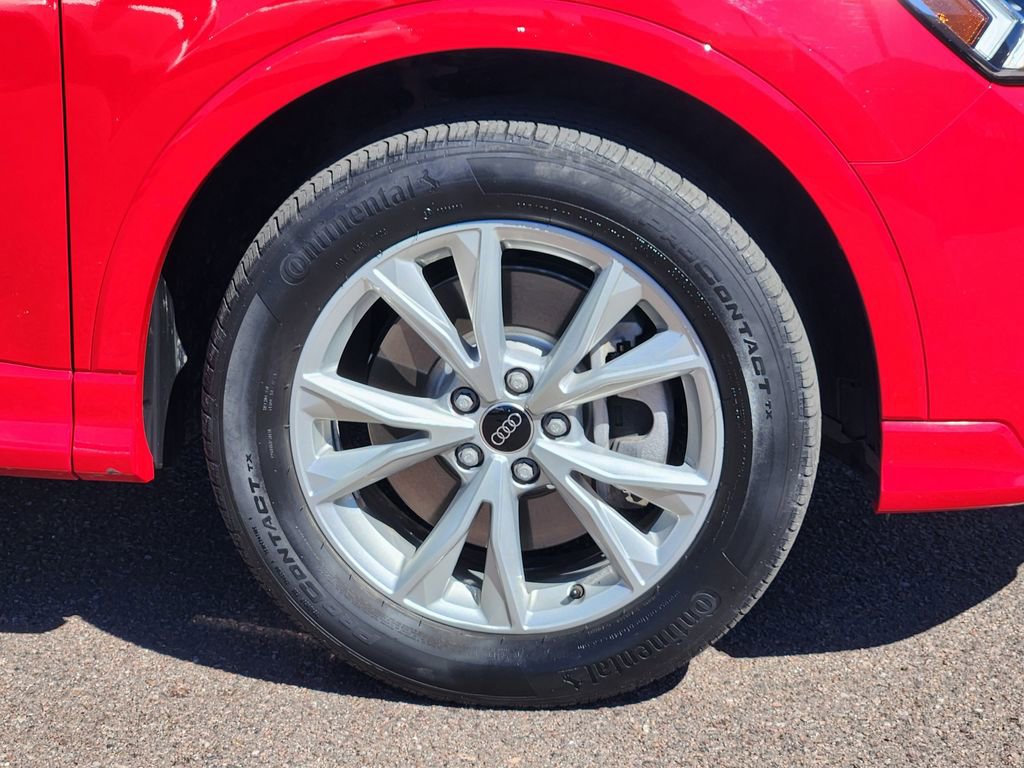 Used 2024 Audi Q3 2.0T Premium image 30