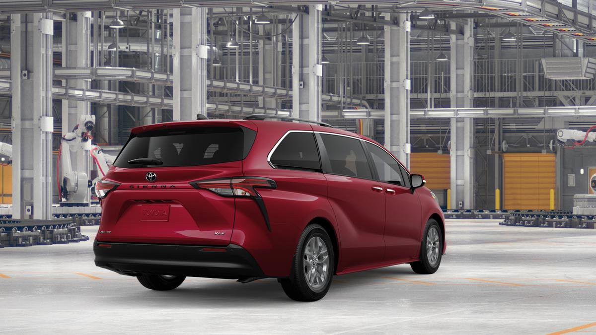New 2026 Toyota Sienna XLE image 9