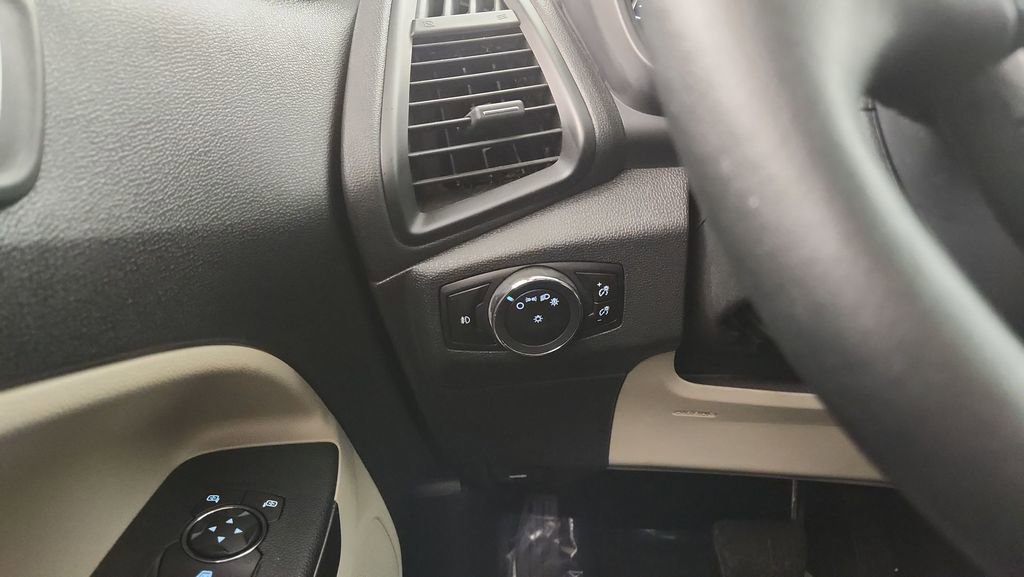 Used 2018 Ford EcoSport SE FWD image 20