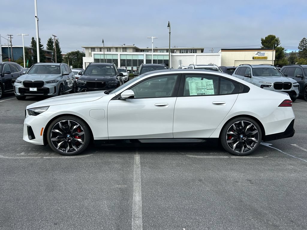 New 2027 BMW 550e xDrive w/ Premium Package AWD/4WD image 2