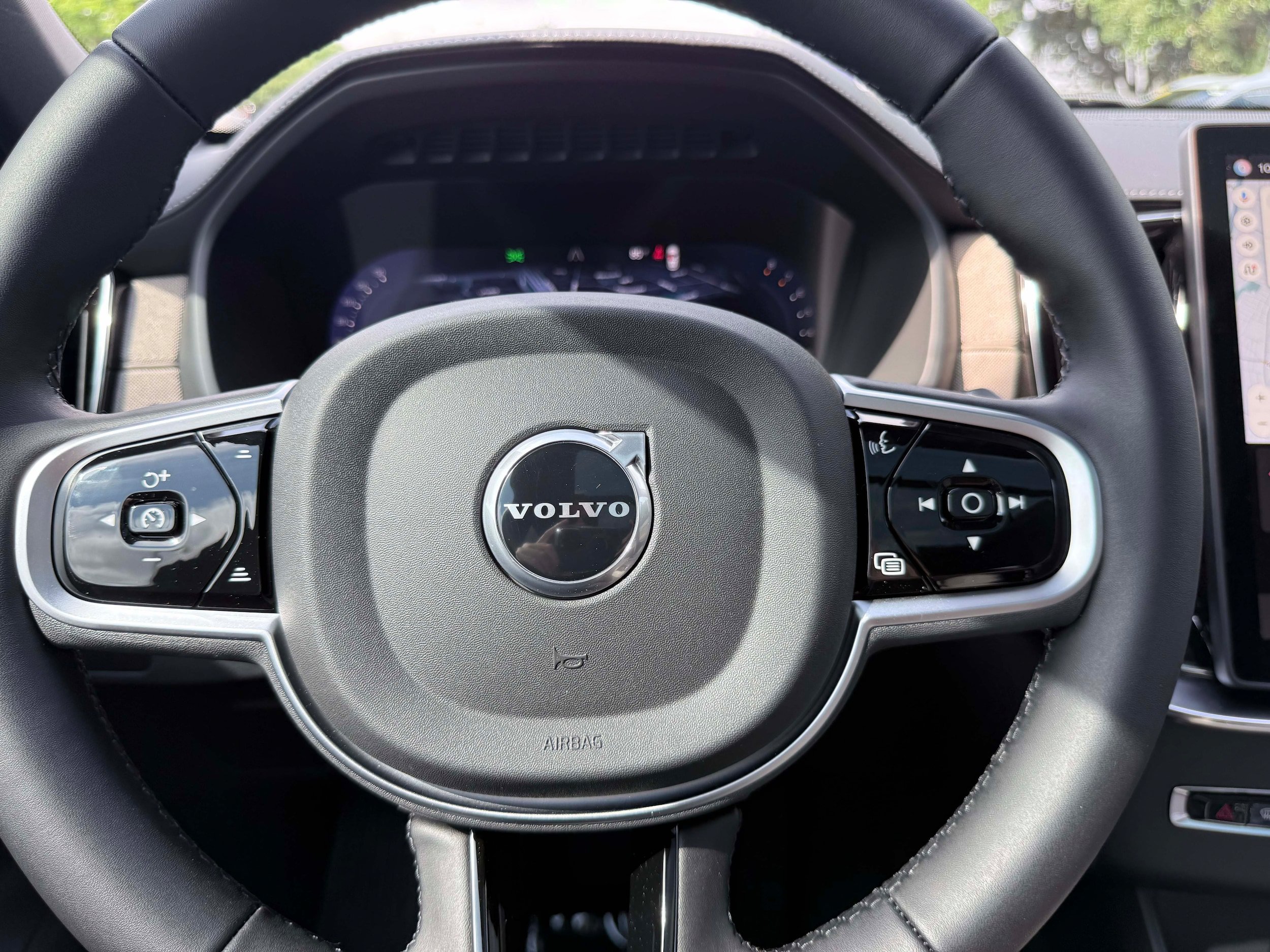 New 2026 Volvo XC90 B5 Ultra w/ Protection Package Premier AWD/4WD image 19