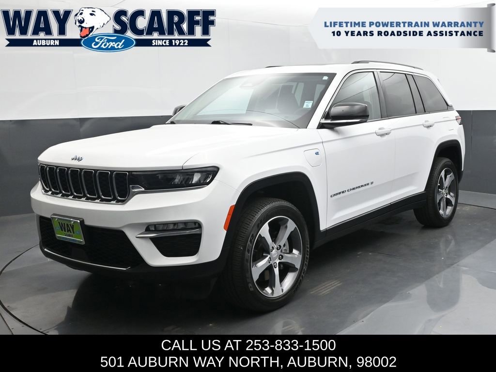 Used 2023 Jeep Grand Cherokee 4WD 4xe image 1