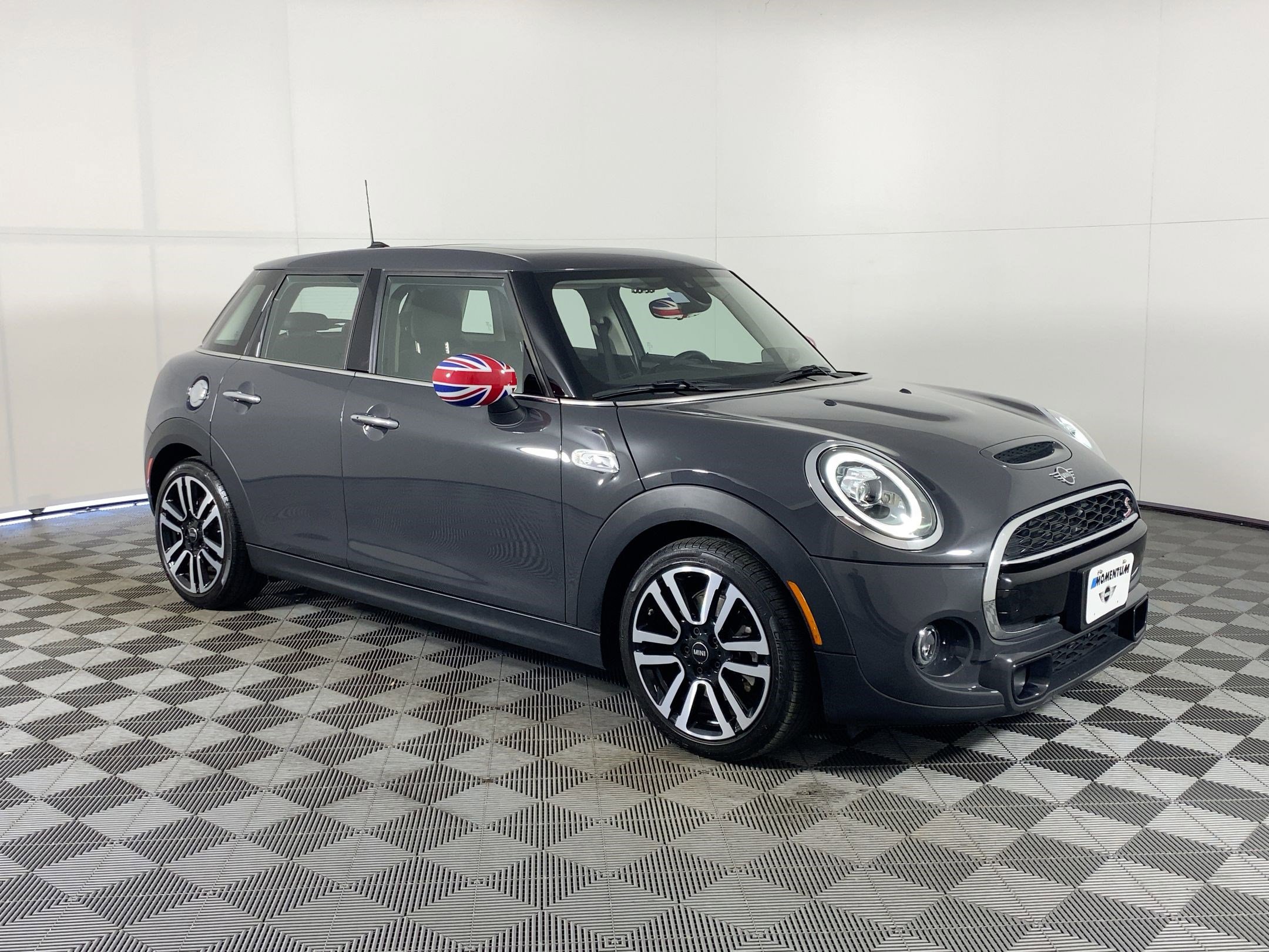 Used 2020 MINI Cooper S w/ Signature Upholstery Package image 6