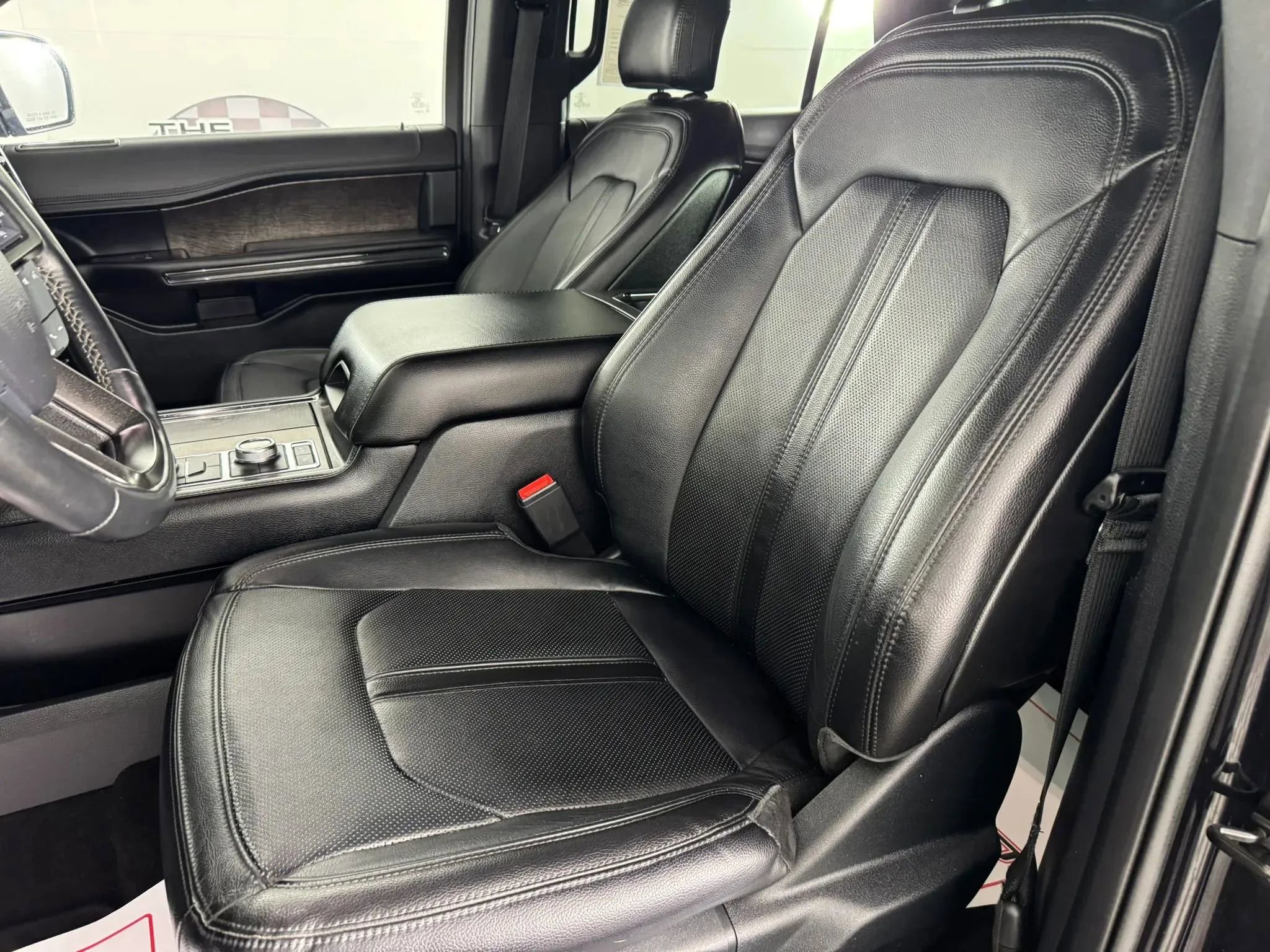 Used 2020 Ford Expedition Limited w/ Equipment Group 301A image 36