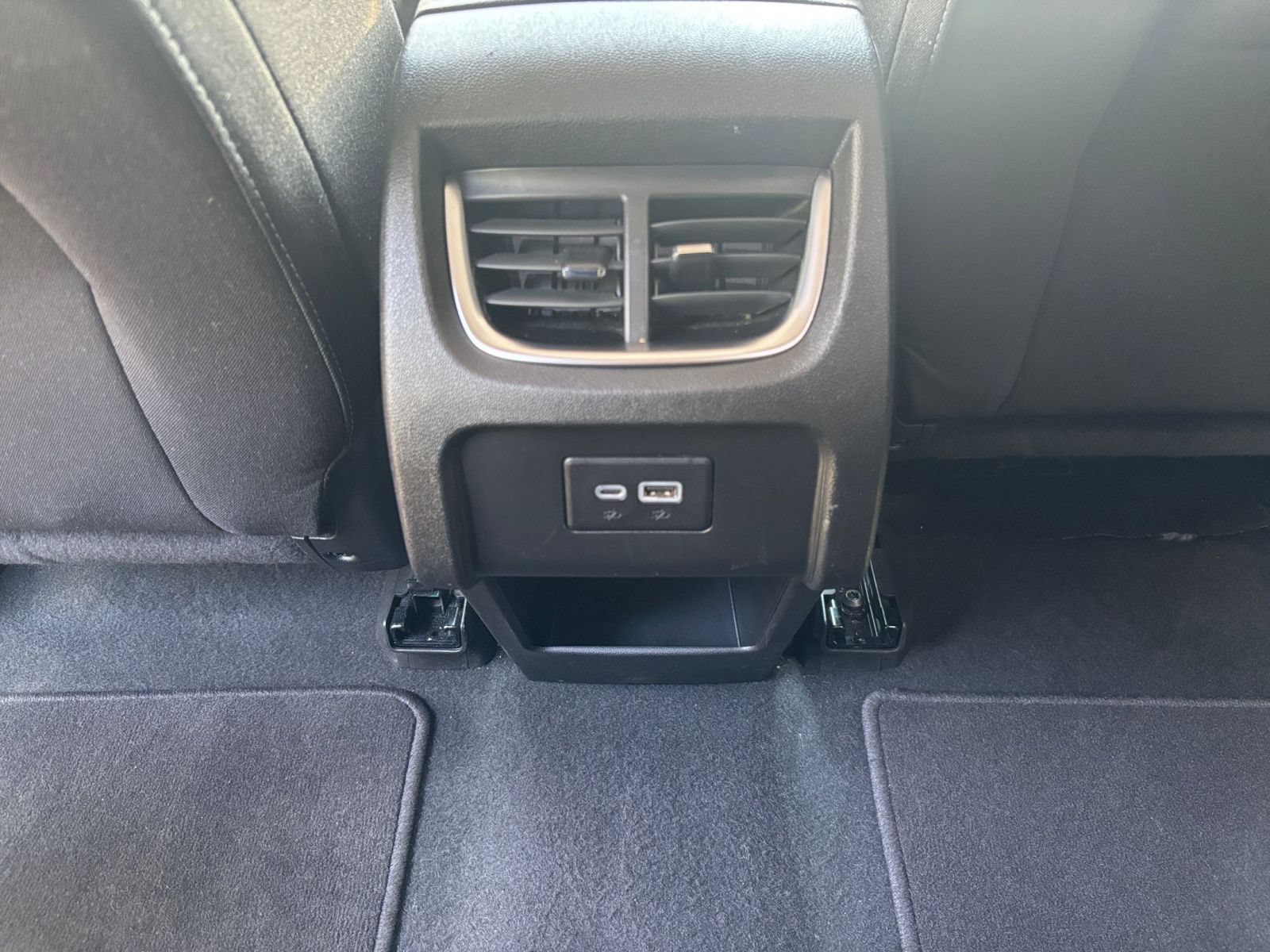 Used 2025 Chevrolet Blazer LT FWD image 24