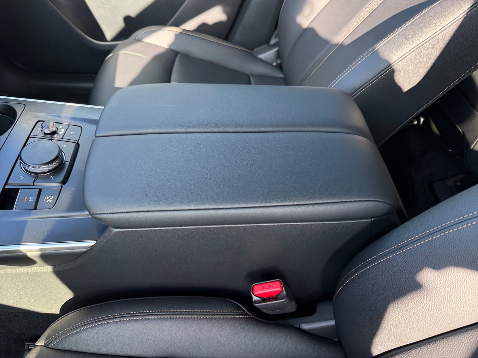 Certified 2025 MAZDA CX-90 3.3 Turbo w/ Select Package image 14