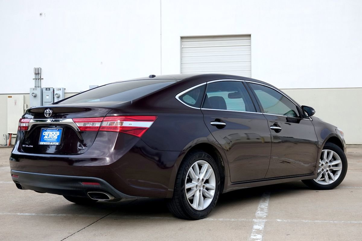 Used 2015 Toyota Avalon XLE Premium FWD image 3