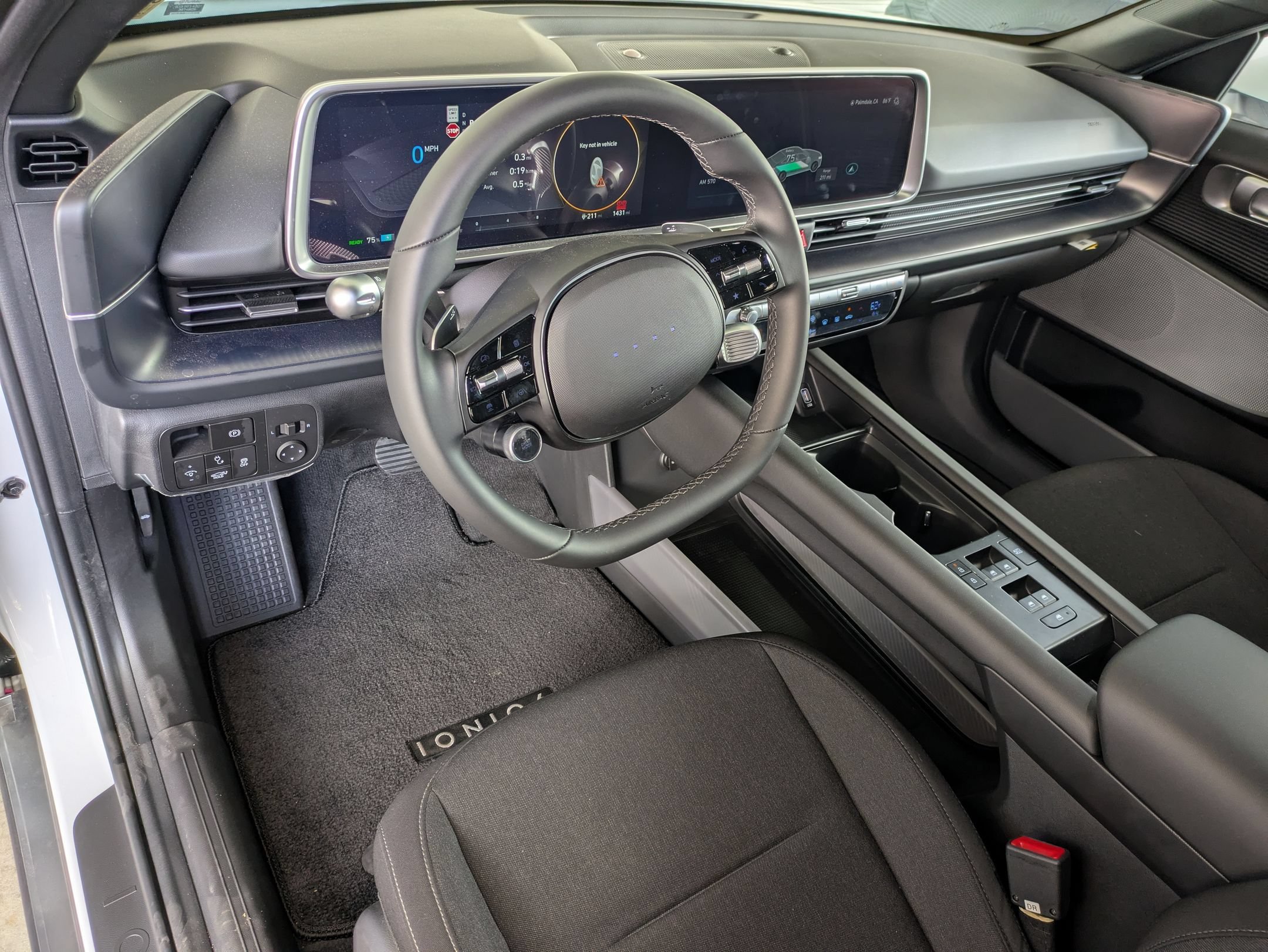 Certified 2025 Hyundai Ioniq 6 SE RWD image 23