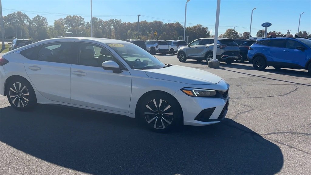 Used 2023 Honda Civic EX-L image 9