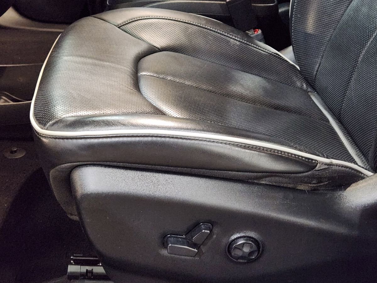 Used 2020 Chrysler Pacifica Limited w/ Advanced Safetytec Group image 46