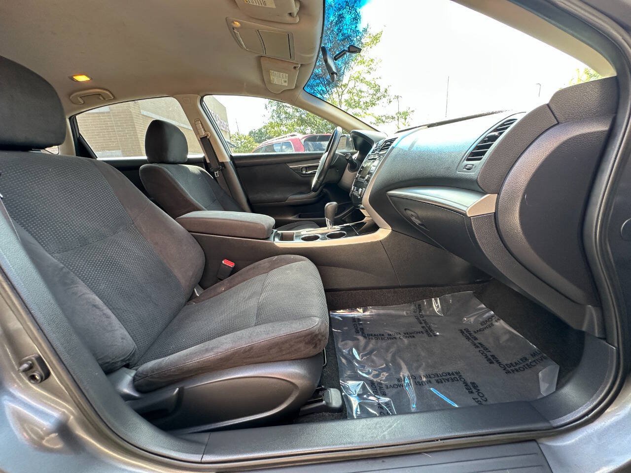 Used 2014 Nissan Altima 2.5 SV FWD image 26