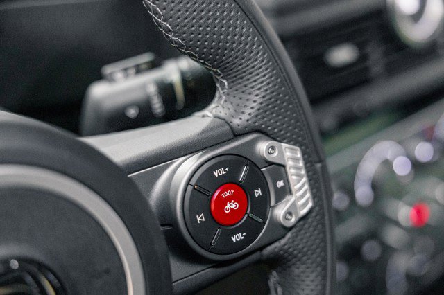 Used 2025 INEOS Grenadier image 27