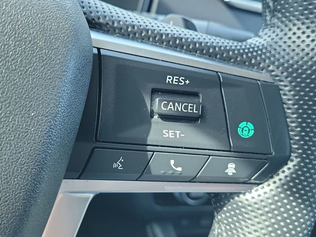 Used 2024 Mitsubishi Outlander SE AWD/4WD image 27