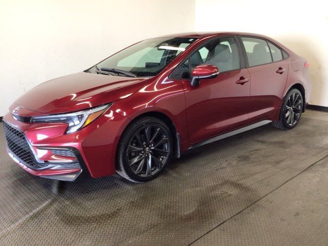 Used 2024 Toyota Corolla SE image 3