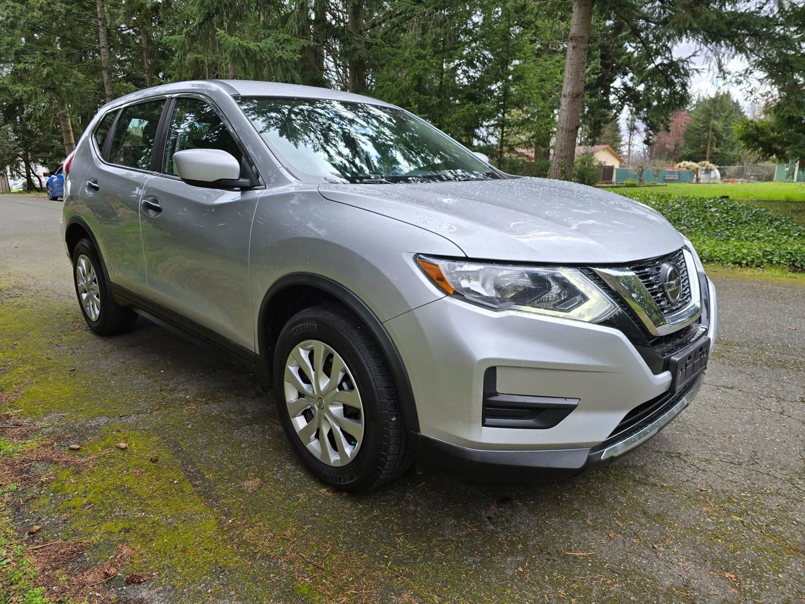 Used 2018 Nissan Rogue S image 8