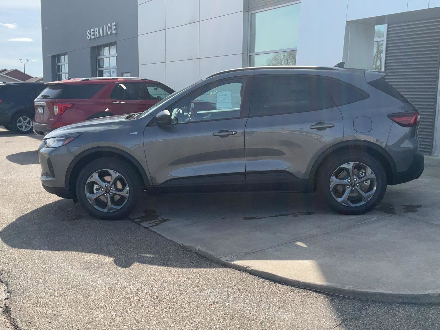 New 2025 Ford Escape ST-Line w/ Tech Pack #1 image 2