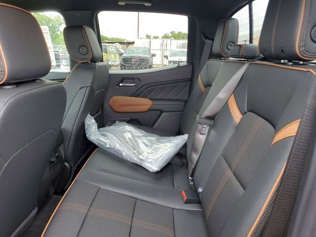 New 2026 GMC Canyon AT4 AWD/4WD image 11
