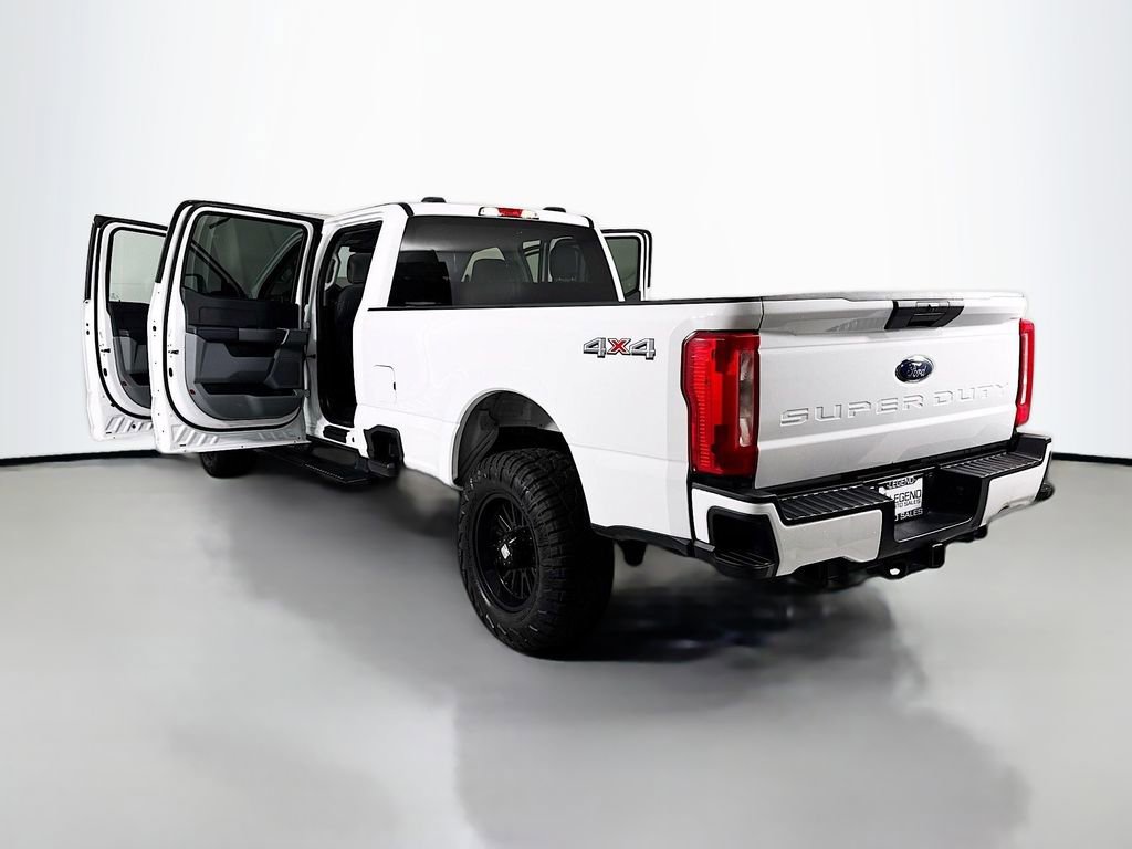 Used 2023 Ford F350 XLT AWD/4WD image 25