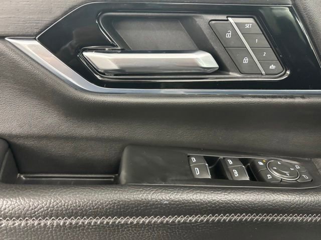 Used 2025 GMC Yukon Denali image 22