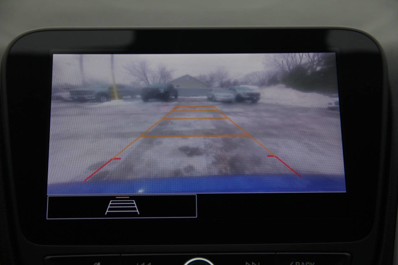 Used 2023 Chevrolet Malibu LT image 25