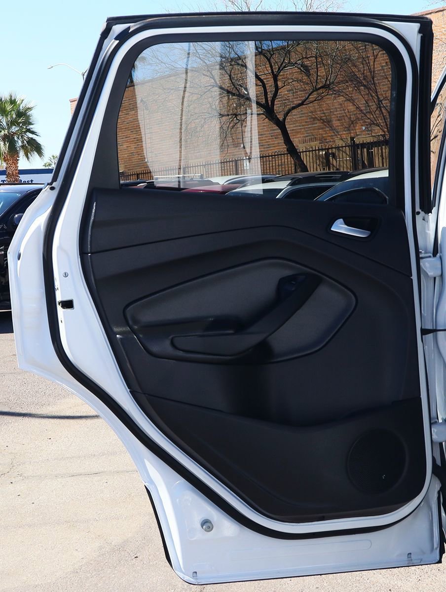 Used 2018 Ford Escape SE image 32