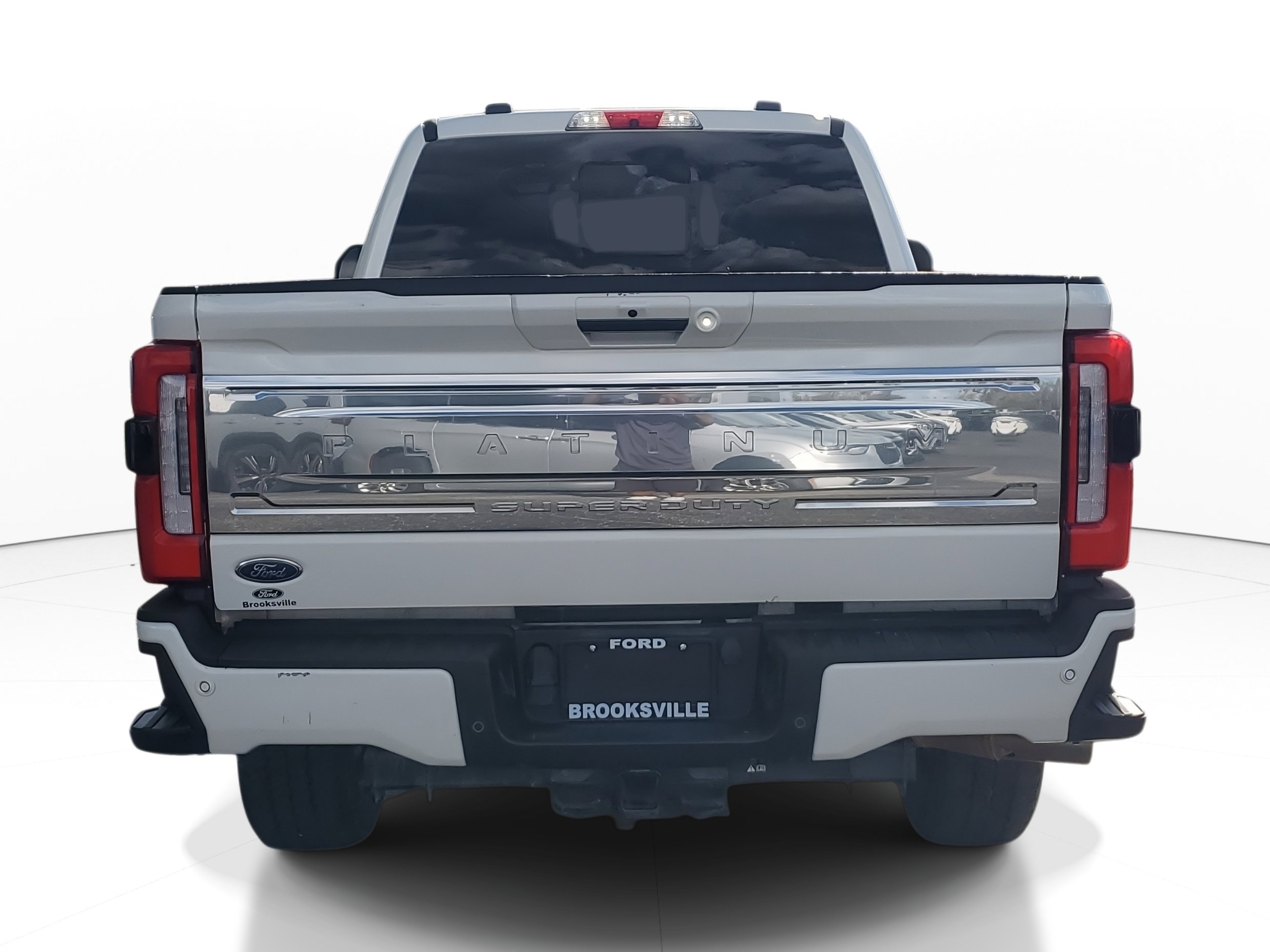 Used 2024 Ford F250 Platinum w/ FX4 Off-Road Package image 5