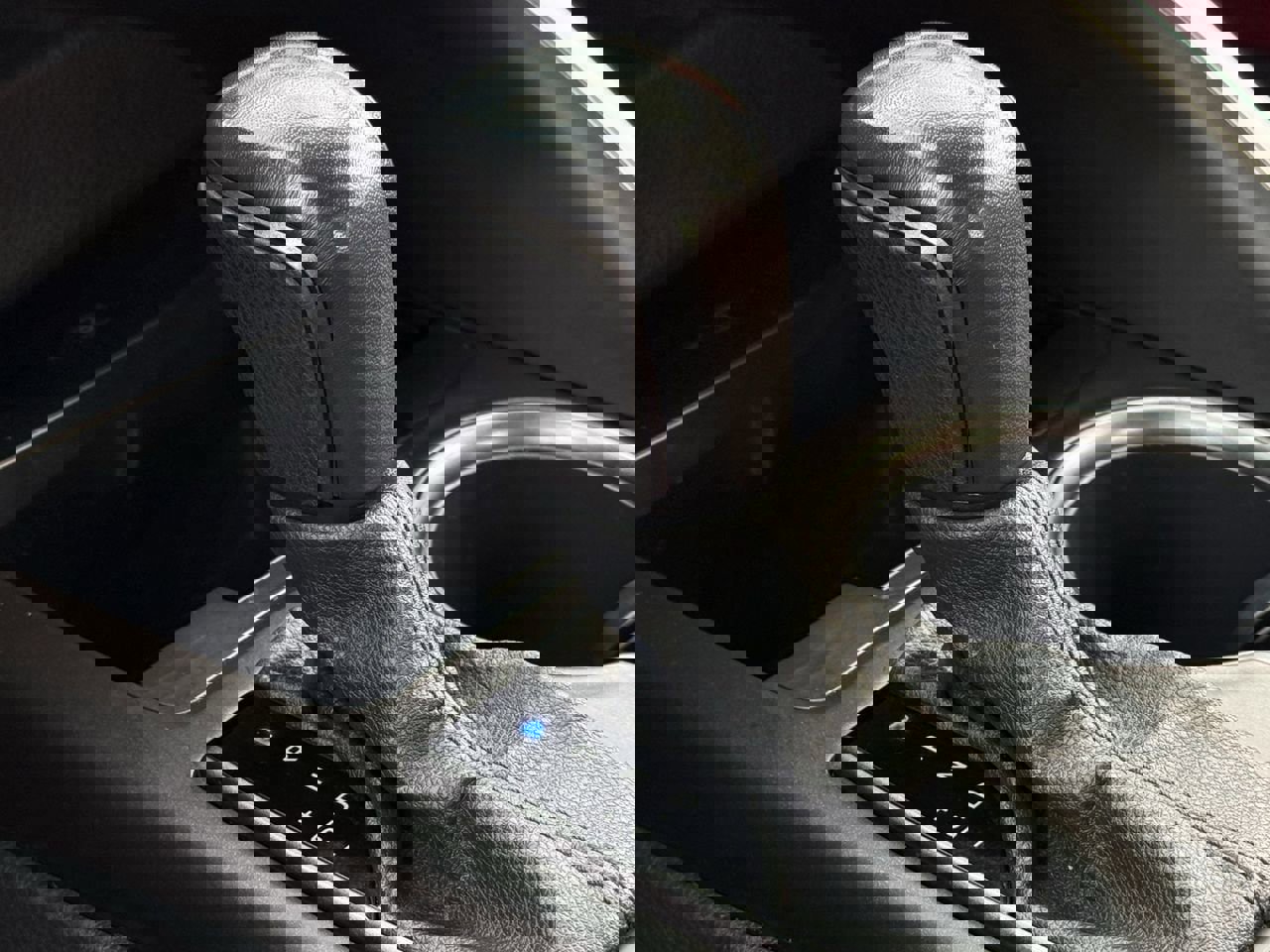 Used 2022 Toyota Camry XSE FWD image 17