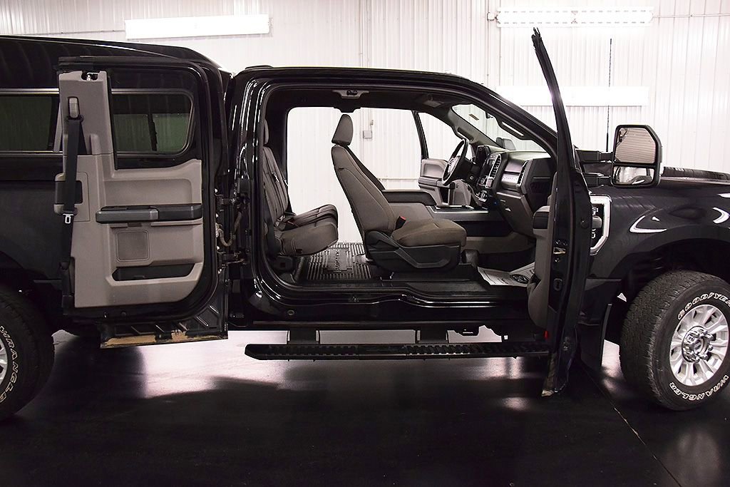 Used 2022 Ford F350 XLT w/ XLT Value Package image 30