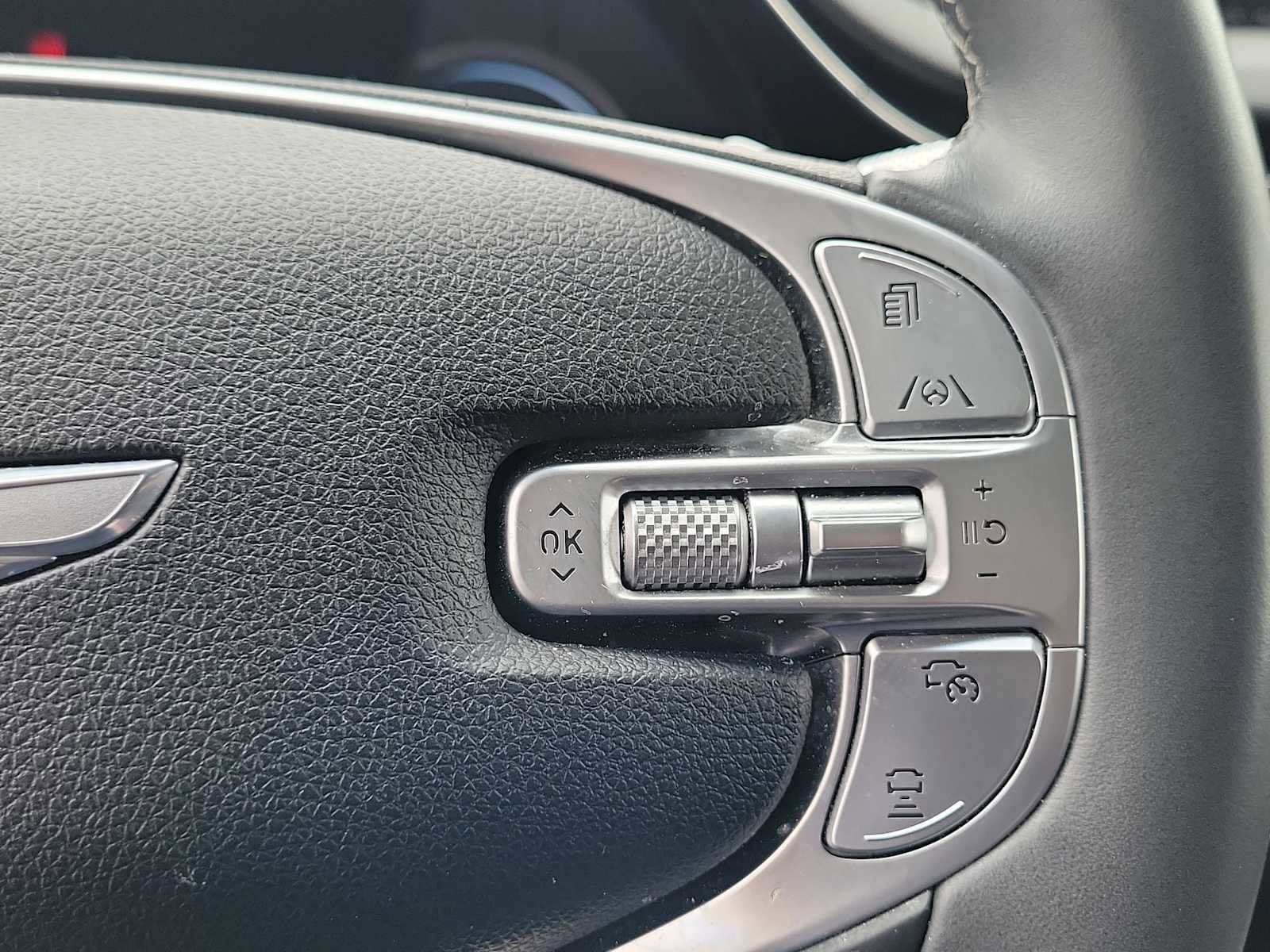 Used 2023 Genesis GV70 2.5T w/ Select Package image 22