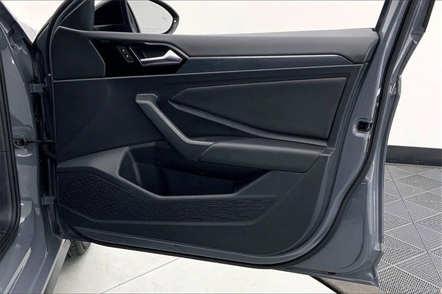 Used 2020 Volkswagen Jetta GLI Autobahn image 24