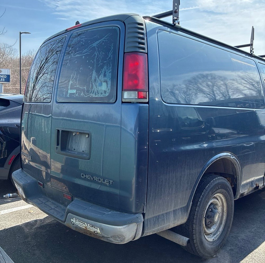 Used 1999 Chevrolet Express 3500 Extended RWD image 32