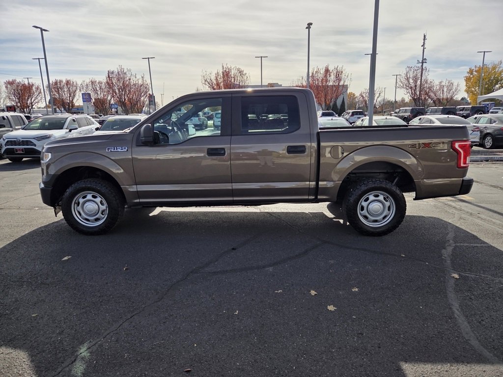 Used 2017 Ford F150 XL w/ Trailer Tow Package image 6