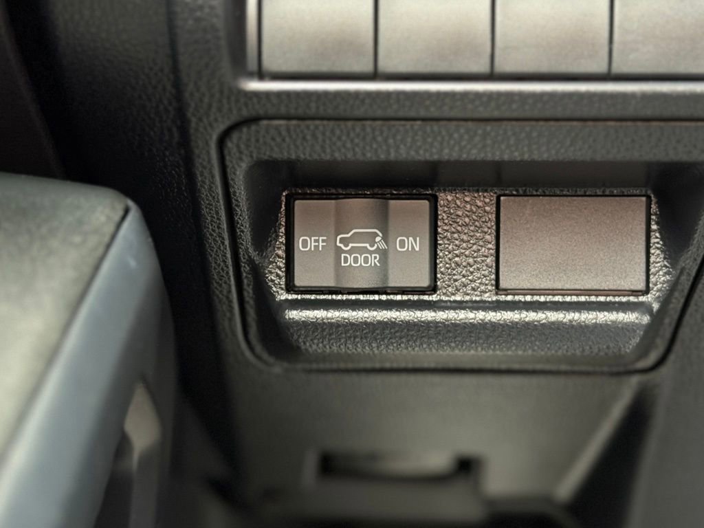 Used 2026 Toyota 4Runner Platinum image 29